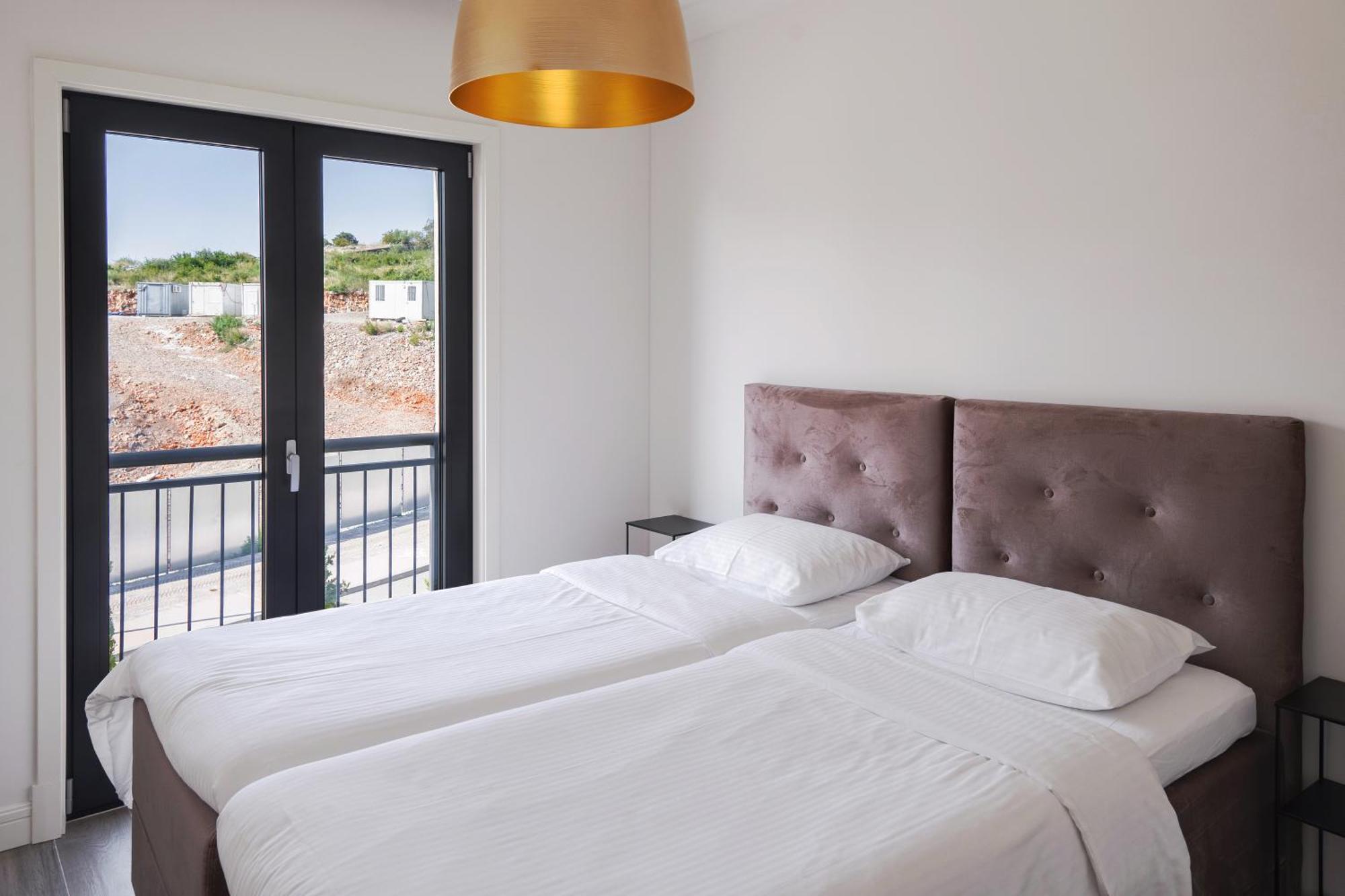 Lustica Bay Apartments Teodo Esterno foto