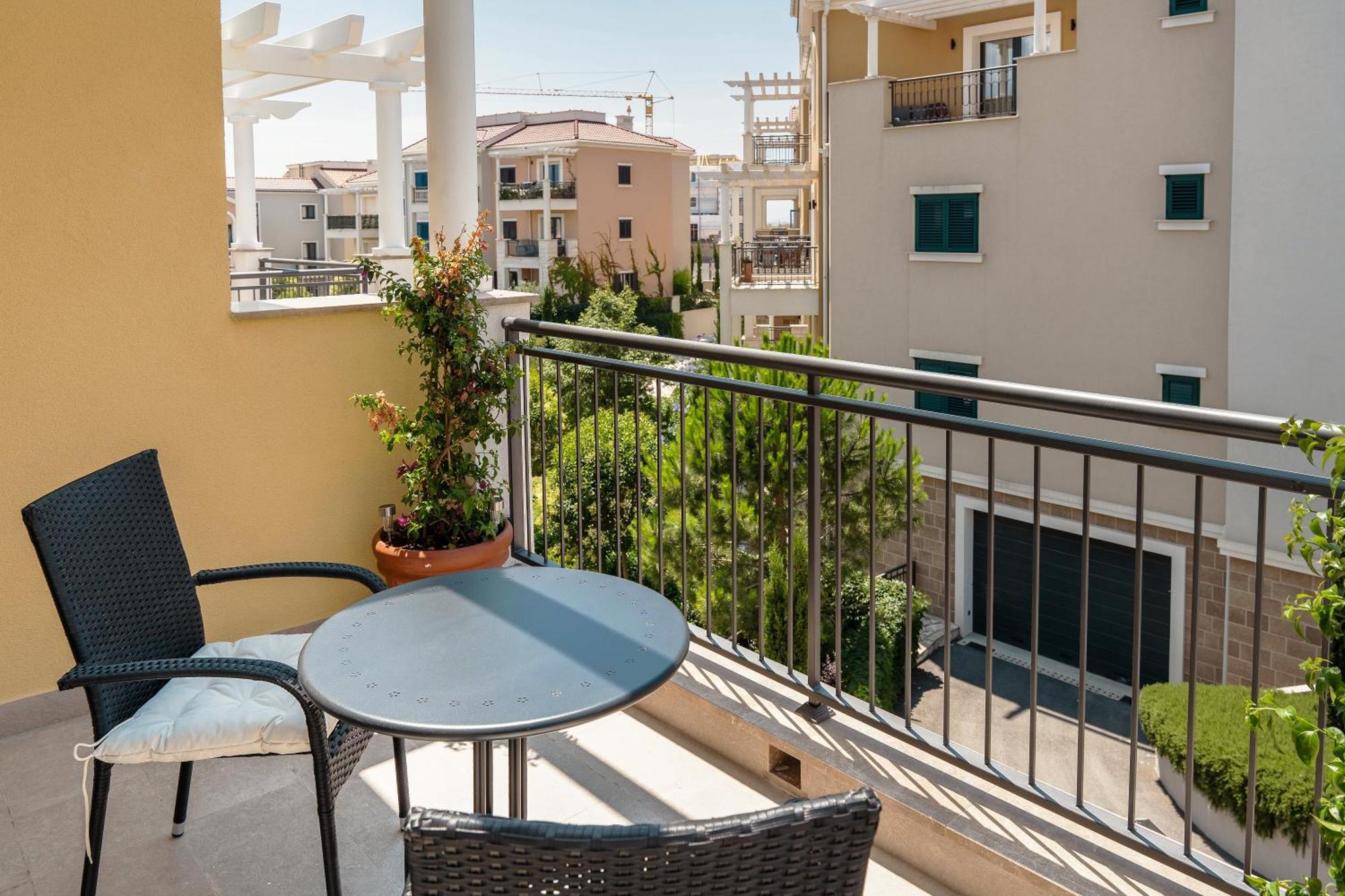 Lustica Bay Apartments Teodo Esterno foto