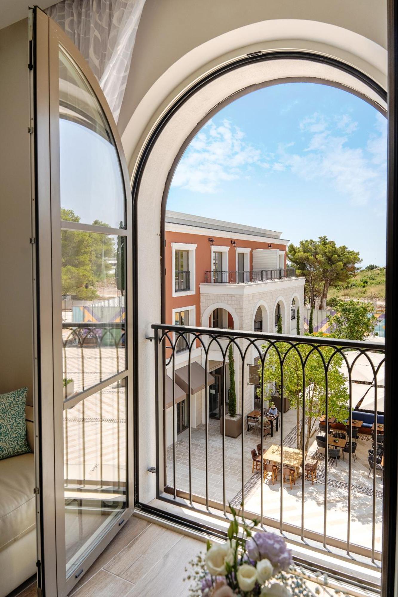 Lustica Bay Apartments Teodo Esterno foto