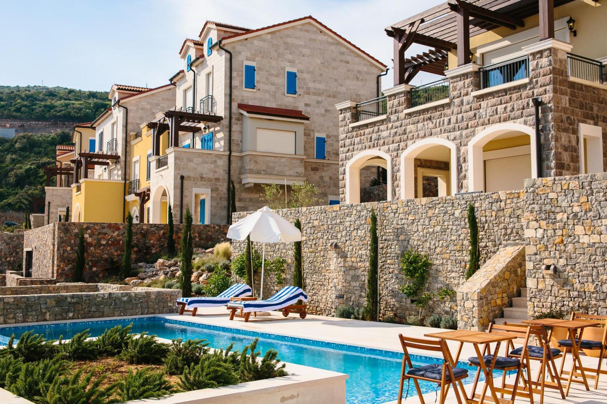 Lustica Bay Apartments Teodo Esterno foto